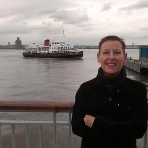 Meet your Posher, Edie